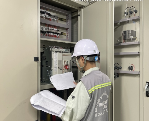 3. Chỉnh sửa bảng điều khiển tại công trường.