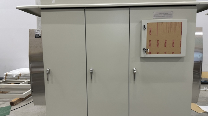 3. Lắp ráp và thi công.